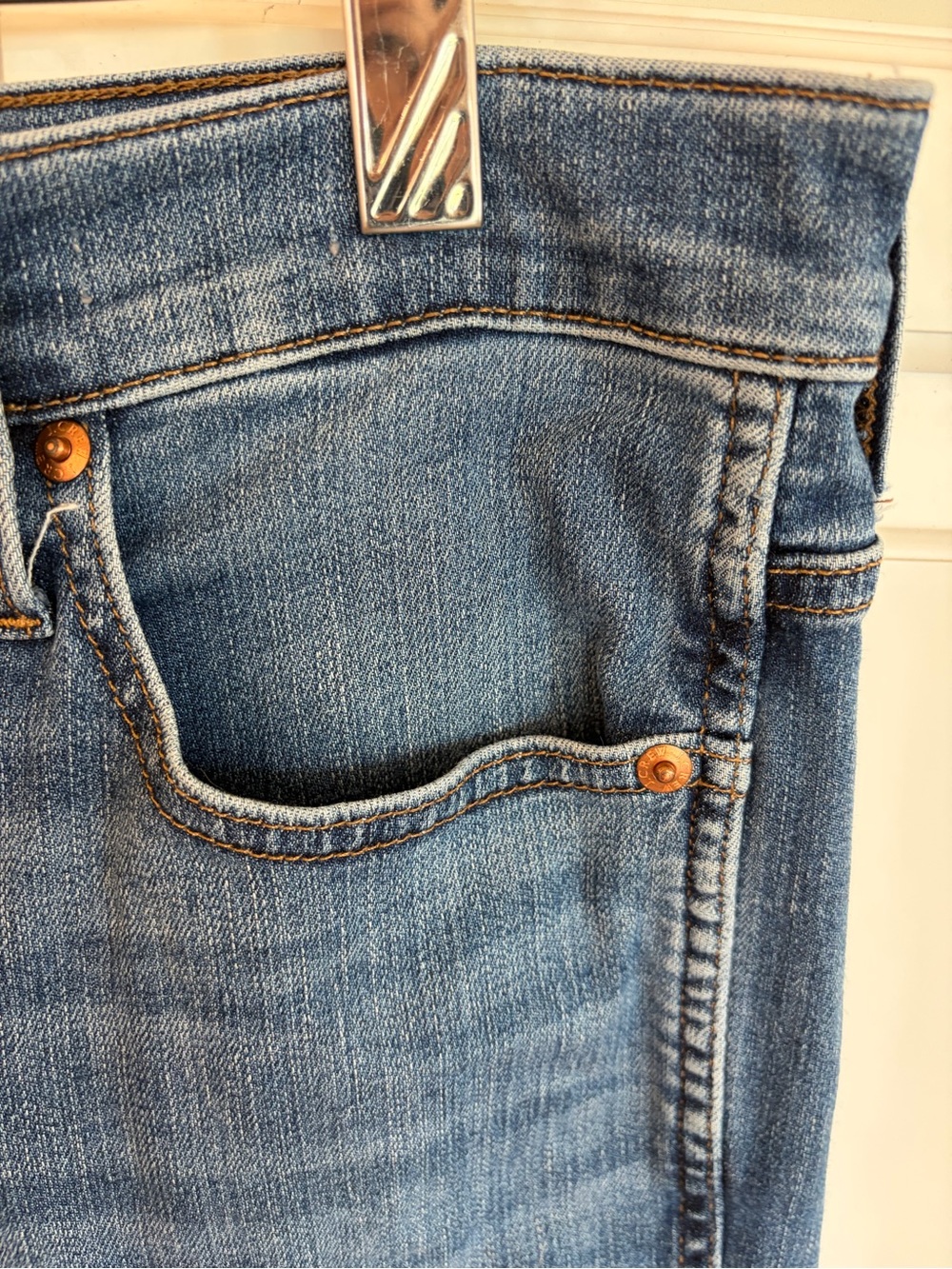 J Crew 9” vintage straight Straight-Leg High-Rise Women’s Jeans in Medium Blue - Picture 3 of 9